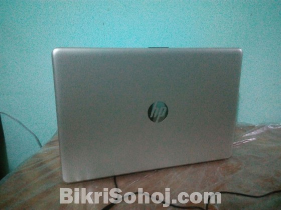 10 month Used laptop Hp Notebook Core i5 7th